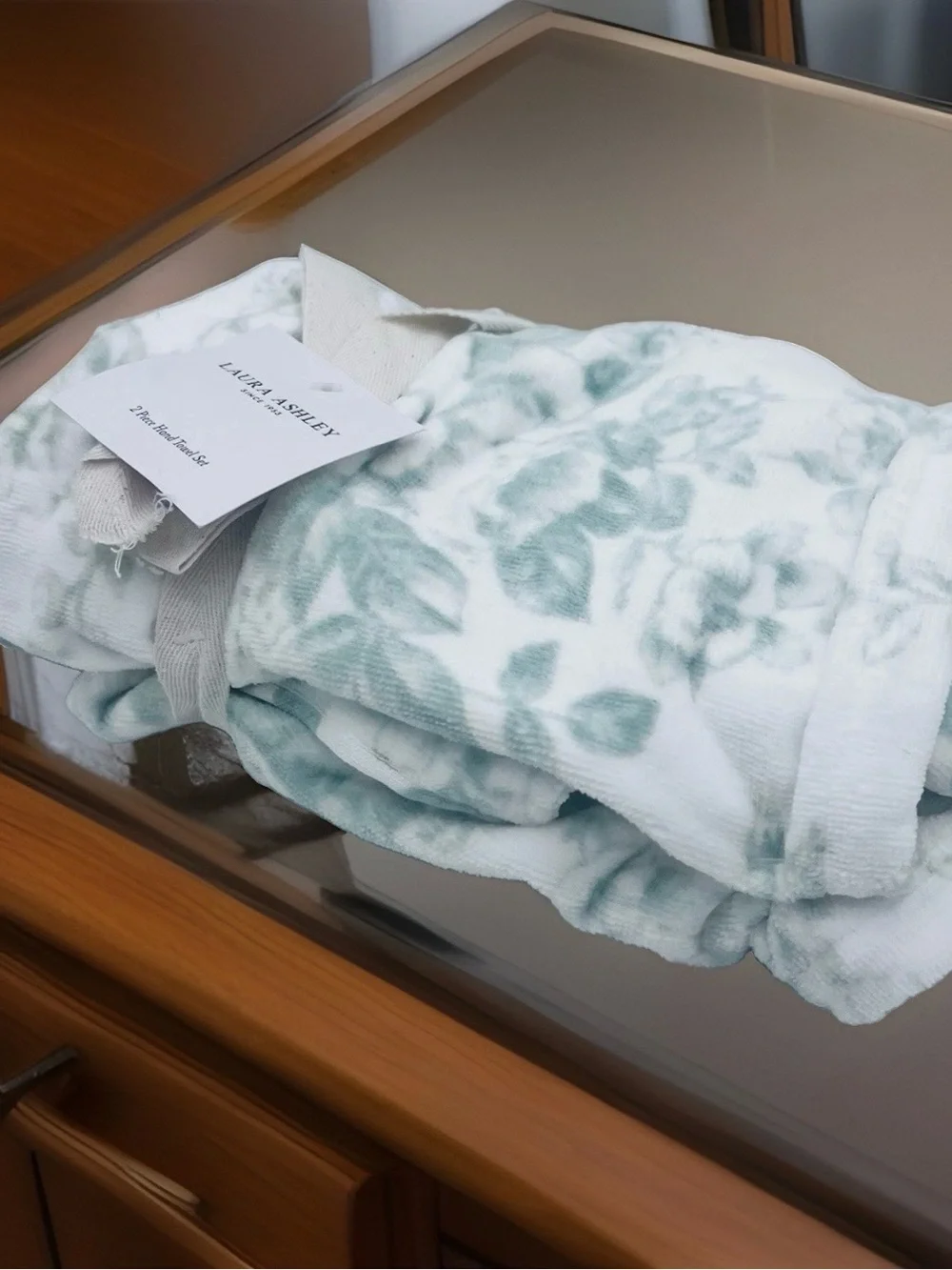 2 Laura Ashley Pale Green & White Floral Toile Velour Cotton HAND Towels NWT